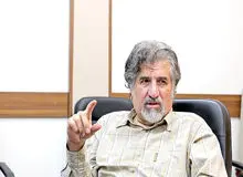 ناصر هادیان: اگر ترامپ رئیس جمهور شود؛ حتماً توافقی زودهنگام بین ایران و امریکا شکل خواهد گرفت