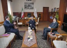 واگذاری ۷۰ همت دارایی مازاد؛ بانک ملی ایران الگوی موفق در خروج از بنگاه‌داری و حمایت از تولید/ حمایت از تولید و اشتغال گامی در جهت توسعه اقتصادی کشور