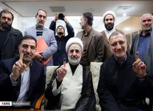 "عصاره فضائل ملت" نیستید به همین دلیل  در "راس امور" قرار ندارید !