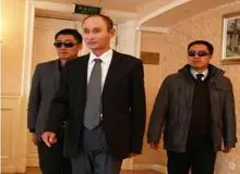 بدل پوتین در روستایی دور افتاده در چین کشف شد + تصاویر