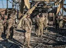 عین الاسد با موشک بالستیک هدف قرار گرفت / مقام آمریکایی: چند نیروی امریکایی مستقر در پایگاه دچار جراحت جزئی شده اند / رسانه‌های عراقی: ۴۰ موشک به سمت این پایگاه شلیک شد