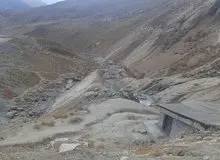 چشمه کوهرنگ که آب ۵ شهر را تامین می کرد، خشک شد