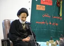 امام جمعه بیرجند: چند وقت پیش جوانی در آمریکا گفت بوی چفیه رهبری تا قلب آمریکا می‌آید؛ این یعنی انقلاب صادر شده