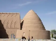 تصاویر زمستان در دل کویر آتشین | یخدان زریسف؛ عجایب کویر کرمان