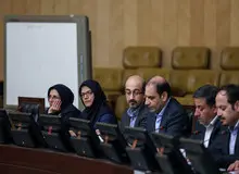 احتمال حضور یک زن در میان نامزدهای ریاست شورای شهر پایتخت/ محسن هاشمی یا الویری را به عنوان رئیس شورای شهر معرفی نمی کنیم !