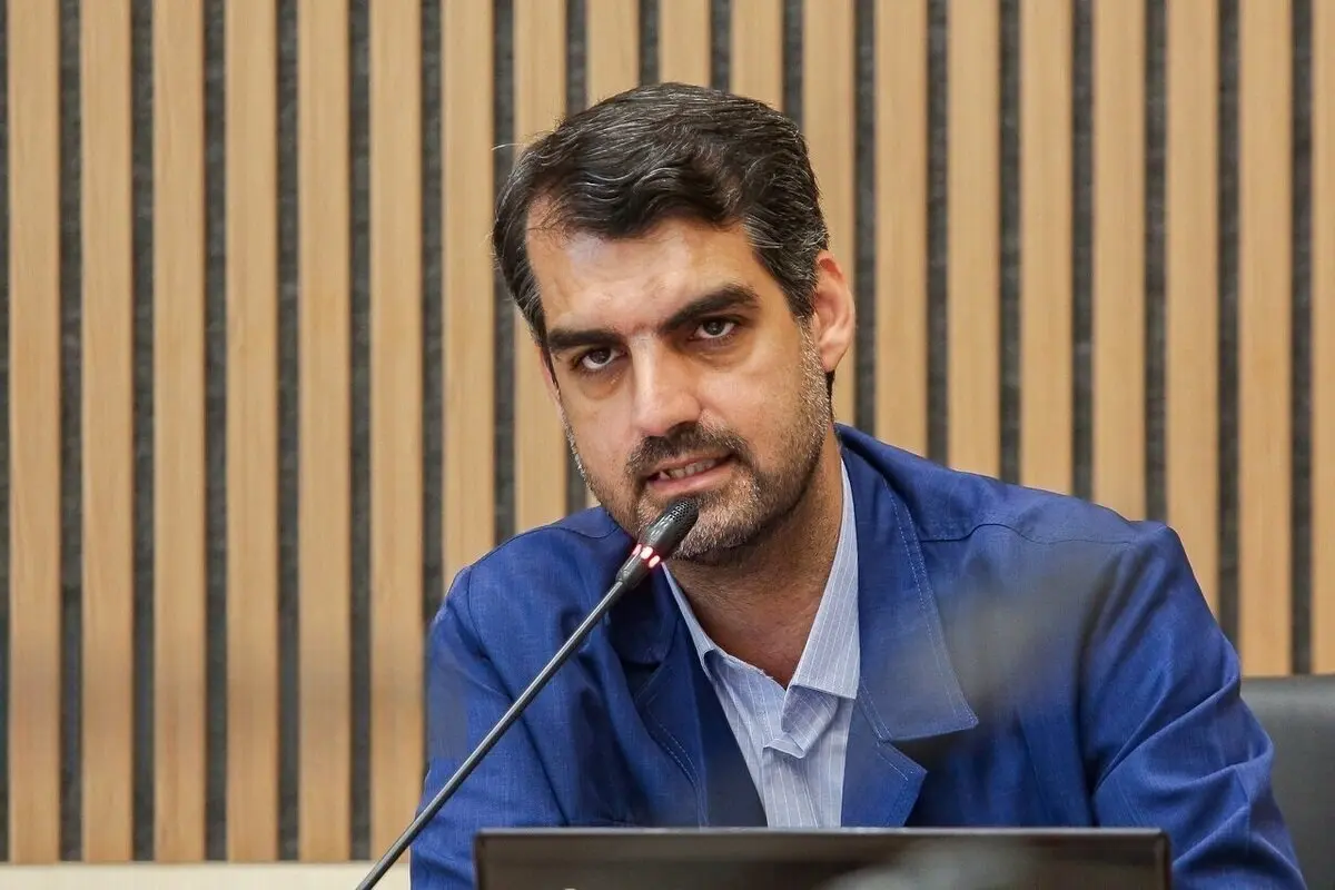 پاسخ نماینده قم به برخی از نقد ها درباره گزارش مستند شنود