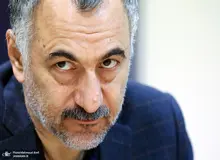 من موافق شوک درمانی نیستم/ اگر می خواهیم با آمریکا مبارزه کنیم نباید در ژانری که آمریکایی ها می‌خواهند پیش رویم