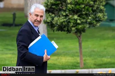  آیین‌نامه انضباطی جدید اجازه ورود به حریم خصوصی دانشجو را ندارد/ محدود کردن زبان انگلیسی، باز کردن فضا برای آموزش سایر زبان‌ها است