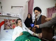 عیادت نماینده رهبر معظم انقلاب اسلامی از مجروحان حادثه زلزله