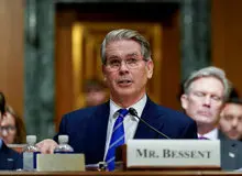 بیانیه وزارت خزانه‌داری آمریکا؛ شبکه‌های تجارت نفت ایران تحریم شد/به هدف قرار دادن منابع درآمد تهران ادامه خواهیم داد