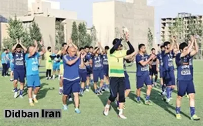 روحیه دادن به سبک سرمربی استقلال/ منصوریان: دربی را ببریم قهرمانیم