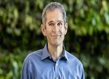 یک ایرانی هدایت بزرگ‌ترین پروژه هوش مصنوعی گوگل را بر عهده گرفت