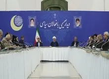 جلسه دیدار  فعالان سیاسی با رئیس جمهور؛ / قدرت الله علیخانی خطاب به رئیس جمهور وزارت صمت و کار بدترین عملکرد را دارند؛ چطور شریعتمداری در وزارتخانه ای که عملکردی مناسب نداشت جابه جا کردید 