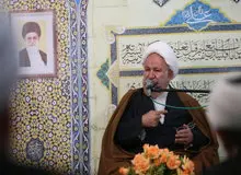 رئیس مجمع عمومی جامعه مدرسین خطاب به ابراهیم رئیسی:  جلوی ورود زنان به ورزشگاه را بگیرید