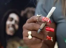 پسرم را فروختیم، شوهرم موتور خرید!
