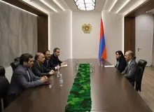 گفت‌وگوی دیپلمات ایرانی با دبیر شورای امنیت ارمنستان