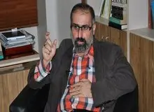 واکنش کیهان به استقبال مشاور احمدی‌نژاد از افطاری سفارت انگلیس