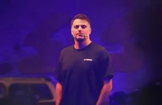 ارگان رسانه‌ای سپاه: برنامه «گنگ» علی ضیا مجوز ندارد/ قوه قضاییه برخورد کند