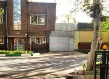 واکنش خواهرزاده زهرا رهنورد به خبر سایت وابسته به شورایعالی امنیت ملی/ صالح نقره کار: درب خانه «میرحسین موسوی» همچنان قفل و کسی اجازه آمد و شد ندارد
