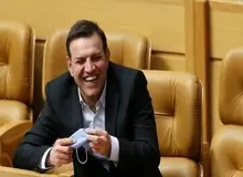  عزیزی خادم، رییس فدراسیون فوتبال روز دوشنبه برکنار می‌شود / از ۹ عضو هیئت رییسه فدراسیون، ۷ نفر خواهان برکناری او هستند