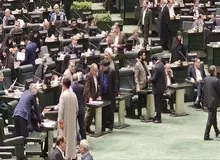 اولین حضور معاون پارلمانی پزشکیان در مجلس+تصاویر 