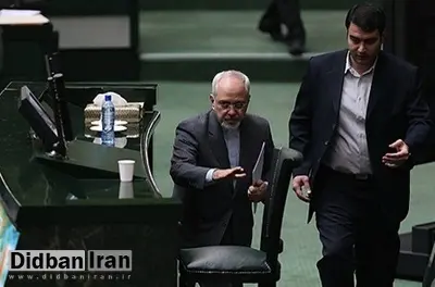 ظریف: لبخند من پشت میزه مذاکره نشانه مقاومت است/ جلوی «جان کری» نماز خواندم تا به او بگویم قدرقدرت خداست تو نیستی