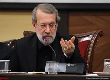 دیکتاتور هم شما هستید که در کشور این بساط را راه‌انداخته‌اید/ عادت کرده‌اید کارهایتان را با فریاد پیش ببرید/  هر چه دلتان می‌خواهد به همه می‌گوید و کسی هم چیزی به شما نمی‌گوید