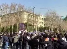 وزارت علوم: با رفتار‌های ساختارشکنانه دانشجویان از جمله فحاشی، برخورد می‌شود