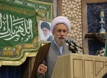 امام جمعه شیراز: دشمن با اعزام ناو‌های جنگی در پی ایجاد رعب و ترس است/ آمریکا و اسرائیل رو به افول هستند