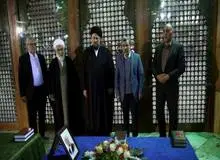 تجدید میثاق احمدی‌نژاد با آرمان‌های بنیان‌گذار جمهوری اسلامی + فیلم