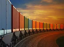 گلایه از سرعت پایین قطارهای باری داخلی/ به سرعت انسان رسیده اند