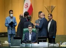 انتقادات تند نمایندگان به هیئت رییسه مجلس/ نظام الدین موسوی خطاب به قاضی زاده هاشمی: کجای آئین نامه به شما اجاز داده که طرحی که باب میل شما نیست را از دستور خارج کنید؟