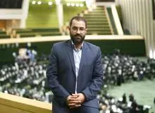 نماینده آبادان: قیمت نفت و دلار در بودجه۱۴۰۲ غیر واقعی است/ دولت با کسری مواجه میشود/ عدم تغییر نفرات تیم اقتصادی دولت، فشار بر مردم و نظام را بیشتر کرد