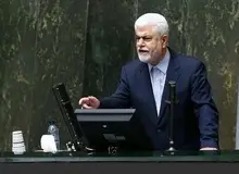  رئیس کمیسیون بهداشت مجلس: واردات واکسن ممنوع نیست بلکه فعلا نیازی نداریم/ لازم نیست حتما واکسن آسترازنکا بزنید