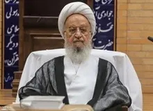 آیت الله مکارم: اختصاص بی‌حساب‌وکتاب ارز از سوی دولت متوقف شود/ چرا باید بانک‌ها تمام اموال مردم را در اختیار داشته باشند و تمام سودش را یکجا ببرند؟

