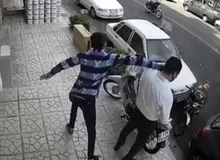 پلیس: قاپ‌زنی در تهران به‌ویژه گوشی‌قاپی، امسال ۵۶ درصد کاهش یافته