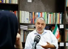 محمد نعیمی پور: از تسخیر سفارت آمریکا پشیمان نیستم!!/  افشاگری ها ناشیانه بود، اسناد را باید تحویل می دادیم
