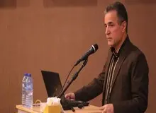 انصاری‌فرد: نمی‌دانم چرا تاج اصرار دارد ساکت همه جا باشد