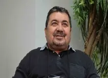 خورشیدی آزاد: احمدی نژاد در انتخابات ریاست جمهوری ۱۴۰۰شرکت و تایید صلاحیت می شود