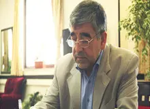 عدم اخذ رای اعتماد بیطرف سیاسی بود/ روی کار آمدن جهرمی، به دلیل وعده های رئیس جمهور جهت استفاده از جوانان در کابینه بود/ کابینه دوازدهم، رضایت خاطر
 اصلاح طلبان را به دنبال دارد