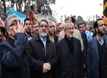 سعیدی کیا: ما مالک اصلی پلاسکو هستیم؛ تمام واحدها را سرقفلی داده بودیم/ رئیس اتحادیه پیراهن‌دوزان:بنیاد از تمام ٦٠٠ واحد اجاره‌بها دریافت می‌کرد و حق ١٠‌درصدی نقل و انتقال سرقفلی‌ها / کسبه: درآمد بنیاداز پلاسکو ماهیانه معادل ٧‌میلیارد تومان بود