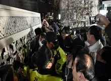 رهبر اپوزیسیون: یول دیگر رئیس‌جمهور قانونی کره جنوبی نیست/ حکومت نظامی غیرقانونی و ضد مردمی است 