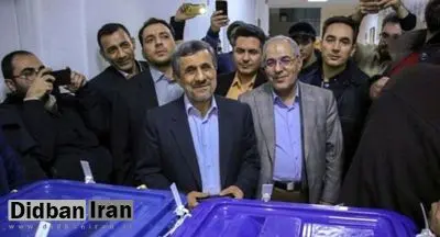 بازی سیاسی احمدی نژاد در سه جبهه/ آیا احمدی نژاد با این سه تیم می تواند شرایط کاندیدا توری خود را فراهم کند؟