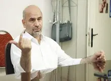 فرشاد مومنی: نباید خودسانسوری در گزارش‌های رسمی باشد/ دانشمندان سیاسی به کمک نظام بیایند و دست‌های پشت پرده را تشخیص دهند
