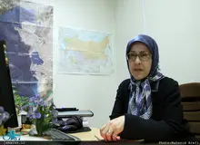 الهه کولایی: جناب سردار نقدی زنانی که روسریشان را برمی دارند"روسپی"نیستند/ این واژه هم بار قانونی دارد هم شرعی
