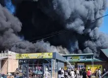 آتش‌سوزی گسترده در بازاری در روسیه