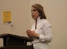 ایرانی ها نباید به دموکرات ها دل ببندند /  ترامپ از ابتدا با سیاست‌های بولتون همراه نبود