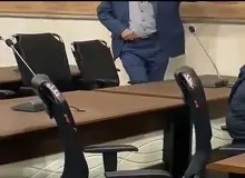 رقص با ریش و یقه آخوندی برای مدیر پست دردسر ساز شد/ کارمند پست هرمزگان برکنار شد/ فیلــم
