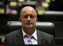 قاضی‌پور : مهرماه آمد و خبری از اجرای قانون اساسی و انتشار کتاب درسی به زبان ترکی نشد