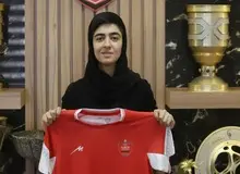 مهاجم تیم زنان پرسپولیس ۲ جلسه محروم شد!